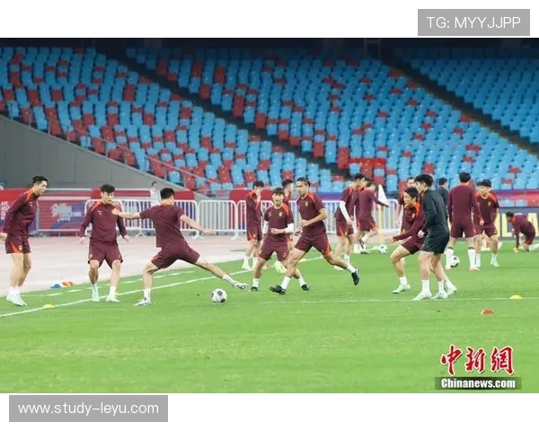 中国男篮惜败澳大利亚 全力备战即将到来的世界杯预选赛