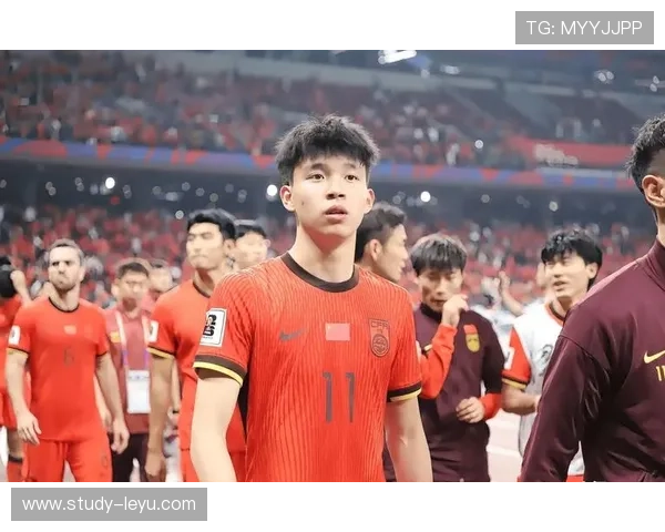 中国足球新星崛起,年轻球员在国际赛事中表现亮眼,助力国家队冲击世界杯资格 中国足球新星崛起,年轻球员在国际赛事中表现亮眼,助力国家队冲击世界杯资格