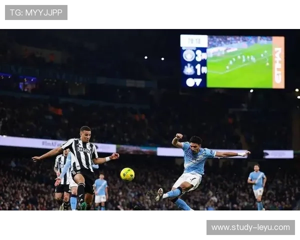 曼城逆转取胜登顶英超榜首哈兰德梅开二度闪耀全场欧冠席位争夺再起波澜