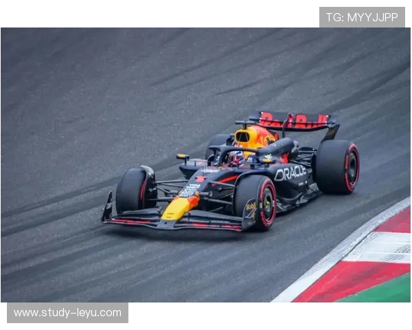 新赛季揭幕战临近F1车队格局生变新星老将竞争加剧世界冠军悬念升级 新赛季揭幕战临近F1车队格局生变新星老将竞争加剧世界冠军悬念升级