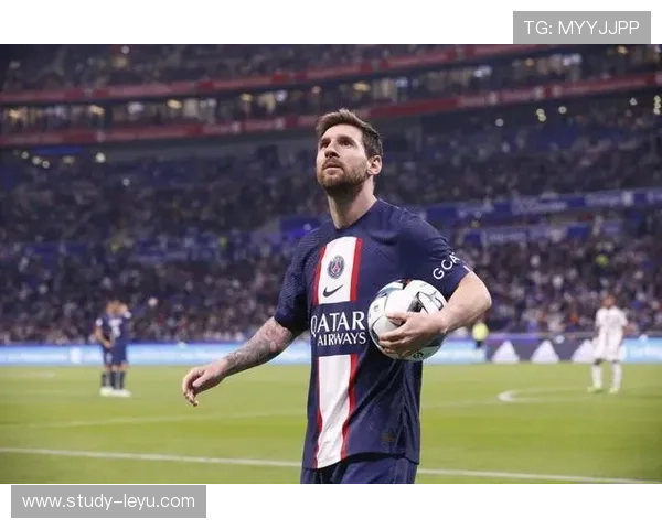 梅西重返巴萨可能性增加 巴黎圣日耳曼准备放人引发全球关注