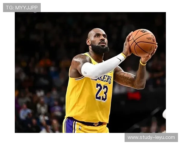 詹姆斯爆发率湖人逆转勇士西部格局再生变季后赛前景扑朔迷离 詹姆斯爆发率湖人逆转勇士西部格局再生变季后赛前景扑朔迷离