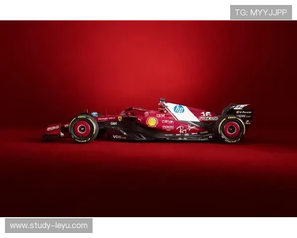 聚焦F1新赛季风云变幻与车队争冠最新动态解析及车手表现全景观察 聚焦F1新赛季风云变幻与车队争冠最新动态解析及车手表现全景观察