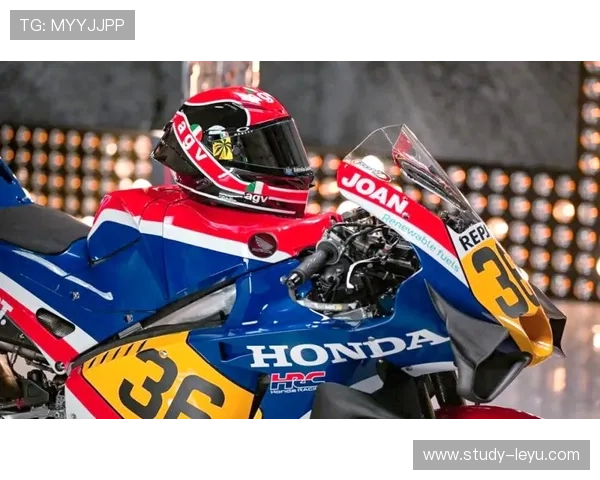 MotoGP赛事最新动态：马尔凯兹复出引发热议，雷普索尔车队表现亮眼