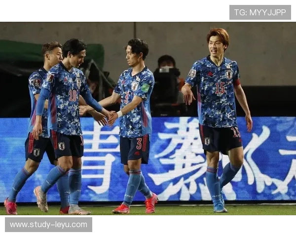 中国男篮迎战澳大利亚，力争晋级世界杯四强决战时刻全力以赴