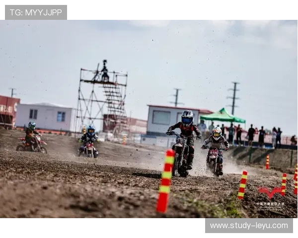 摩托车大奖赛最新动态：赛季战况激烈 新星崭露头角 车队竞争愈加激烈