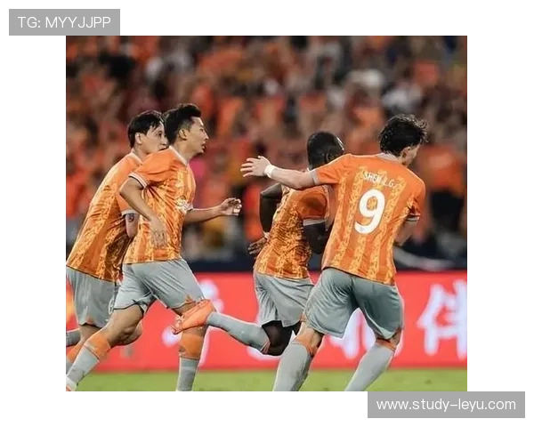 最新赛季足球积分榜全面解析球队排名与竞争形势