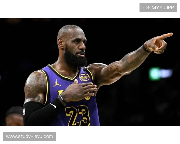 湖人逆转勇士夺赛季关键胜利 詹姆斯状态火热引关注