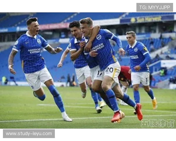 西汉姆联俱乐部新赛季目标明确力争英超前六名并力战欧洲赛场